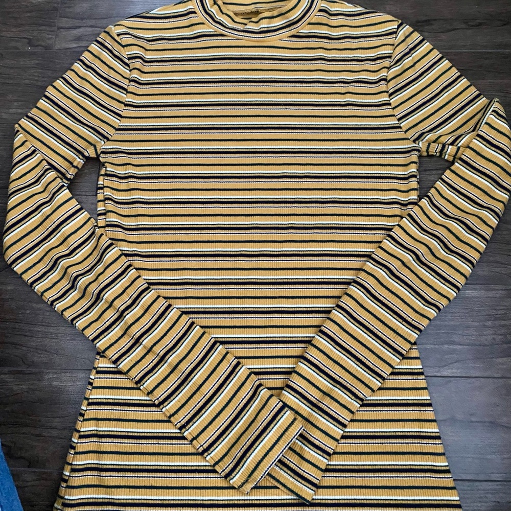 Turtleneck thin knit stripes